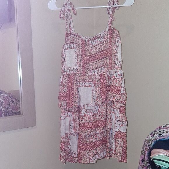 AEO Red and White Patchwork Tiered Sundress Size Medium - Picture 2 of 5